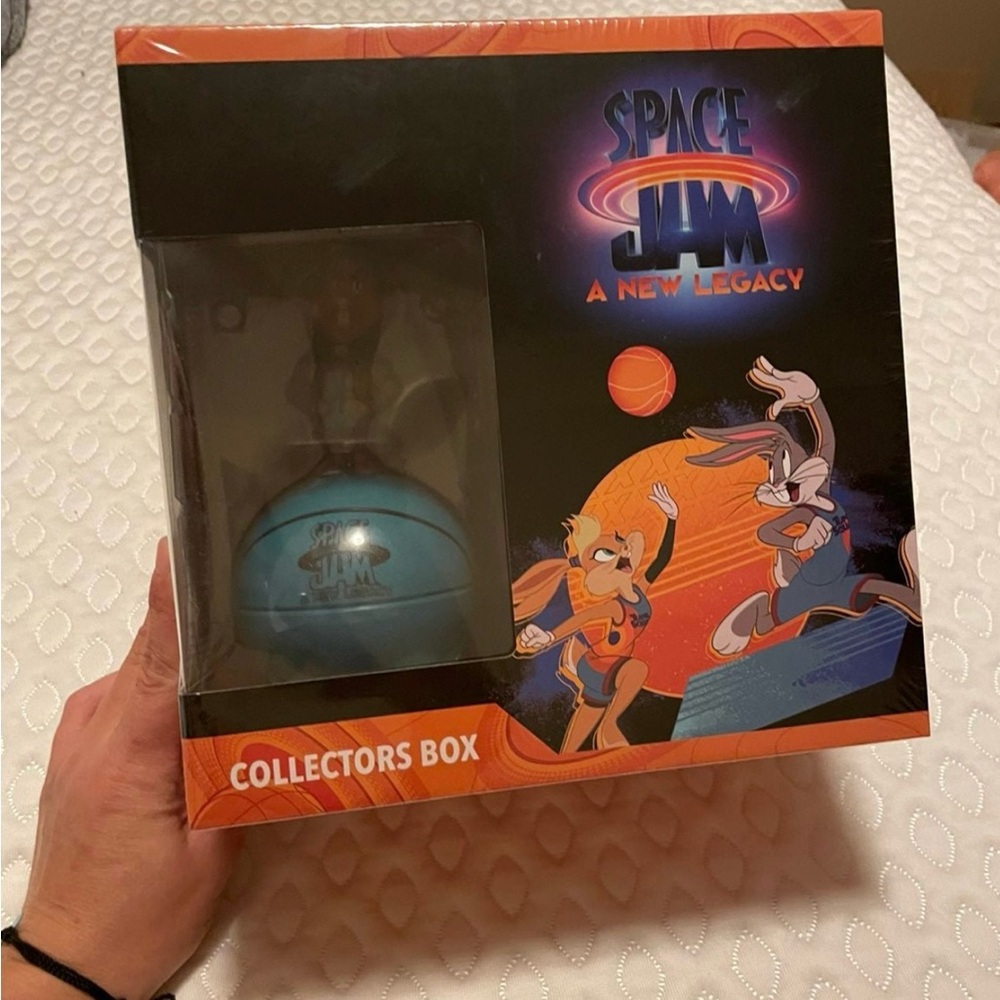 Space Jam: A New Legacy Collectors Box - CONTAINS 5 ITEMS - Sealed New In Box
